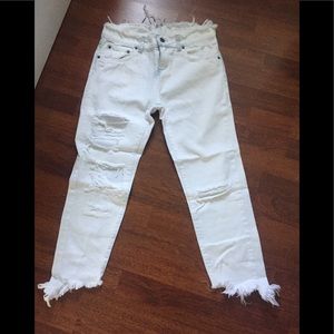 Carmar from LF white straight leg jeans size 25